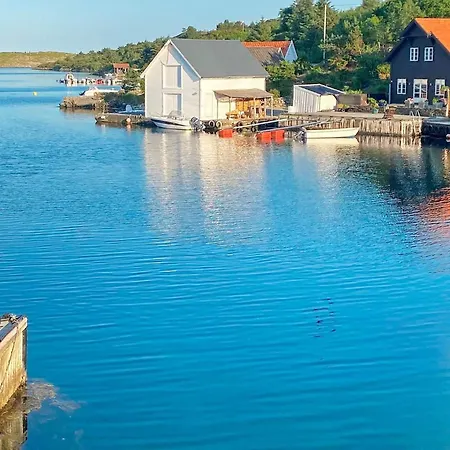 7 Person In Bokn-by Traum * Are